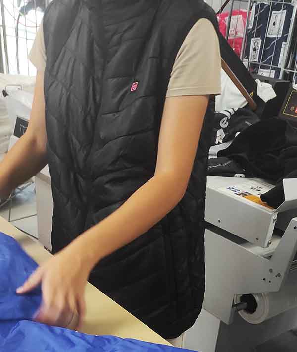 Veste chauffante professionnelle – Chaleur immédiate, confort maîtrisé toute la journée
